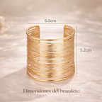 Marta | Pulsera Dorada en Forma de C